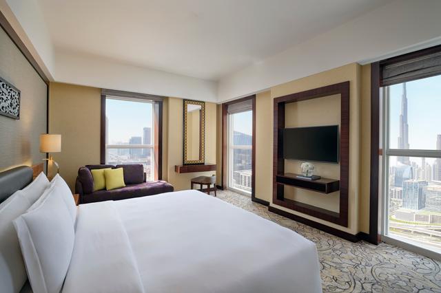 Executive Suite Burj Khalifa View